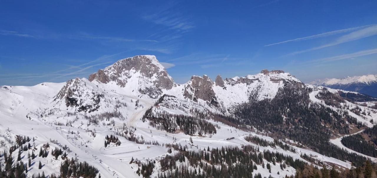 Almhuetten Sonnblick & Almfried Sonnenalpe Nassfeld Buitenkant foto